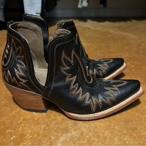 Ariat Dixon Booties - Size 8 - Black with Brown/Tan Stitching